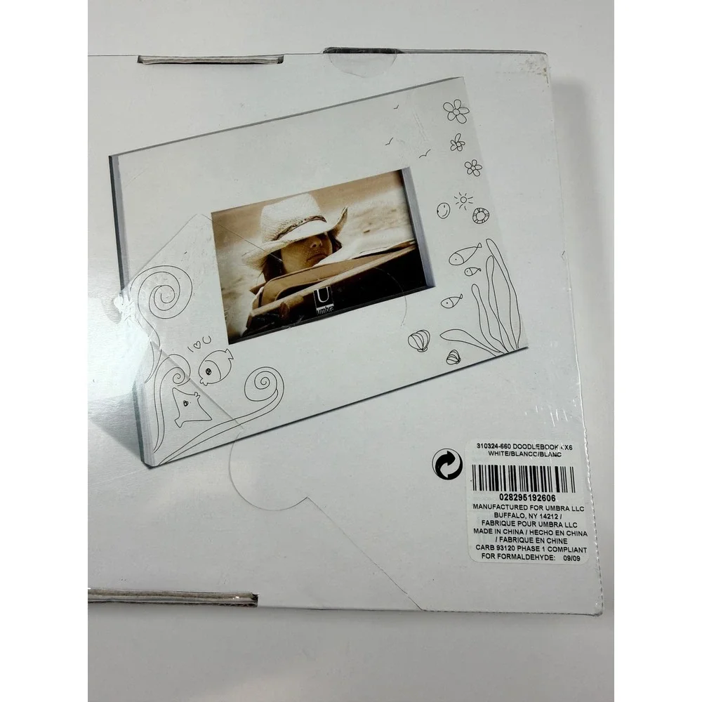 New Umbra Doodlebook Photo Frame For 4x6 Pictures White Peal Off Pages‎